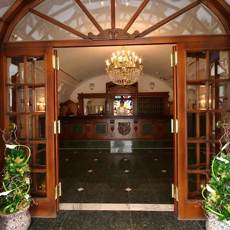 מלון Leopold I 4*