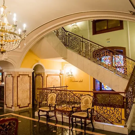 מלון Leopold I 4*